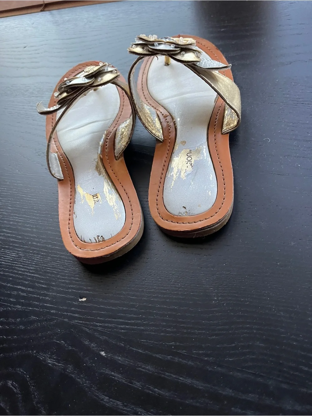 Xhilaration Girls Gold Silver Flower Jeweled Thong Sandals Size 1 Summer